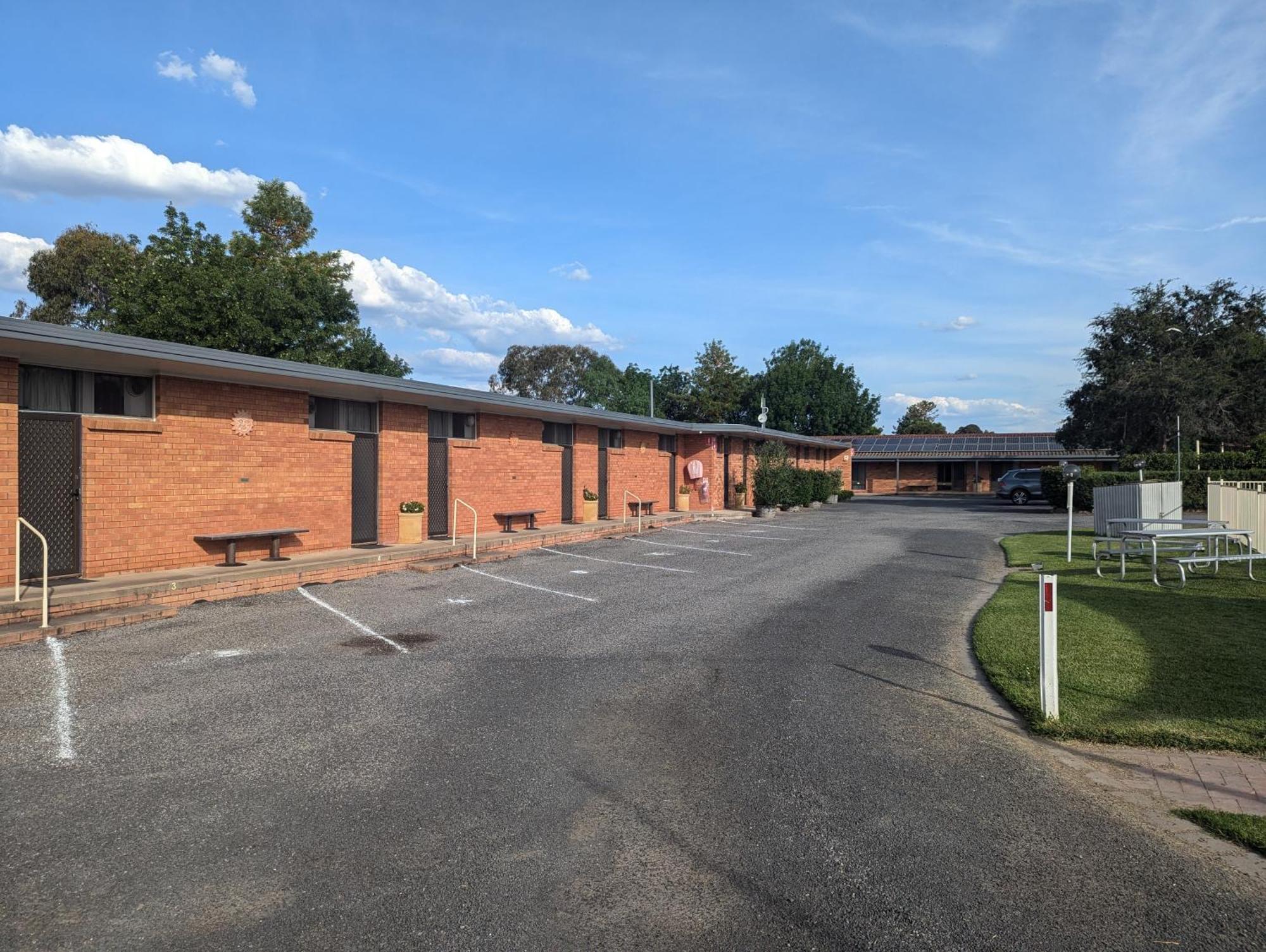 Cudgegong Valley Motel Mudgee Exterior photo